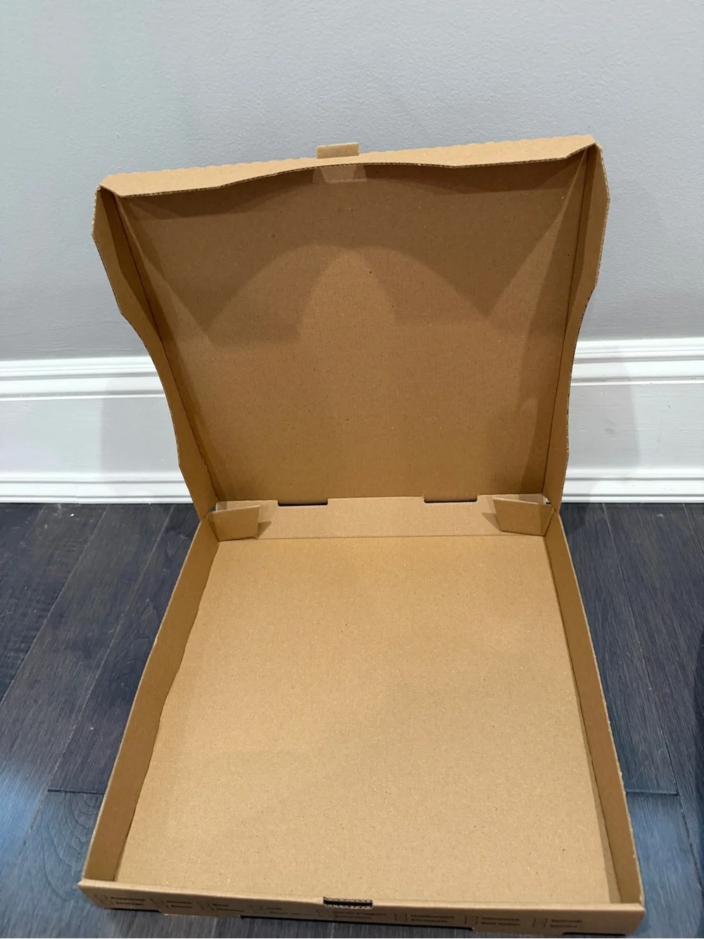 NWOT Chuck E. Cheese Kids' Pizza Box – Red & Brown Kraft Design with Games